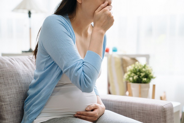 MẸ BẦU VIÊM HỌNG! CÁCH CHỮA DỨT ĐIỂM